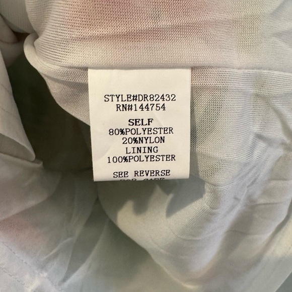 Davi & Dani NWT Shorts Romper Tropical Print Large - Picture 3 of 4